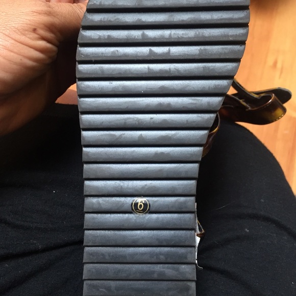 YRU day trip Vatican wedge sandals - Picture 3 of 4