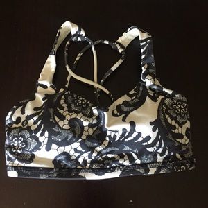 Lululemon bra