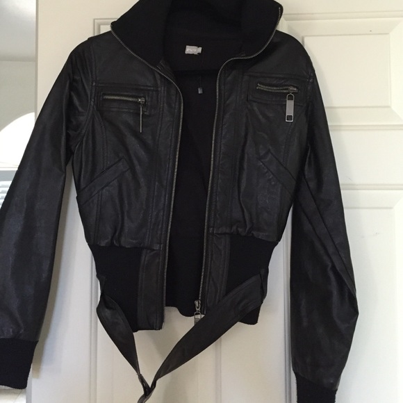 Jacket - Picture 3 of 4