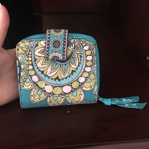 Vera Bradley Handbags - Vera Bradley wallet
