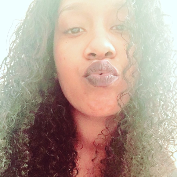 Meet your Posher, Tanisha - Picture 1 of 1