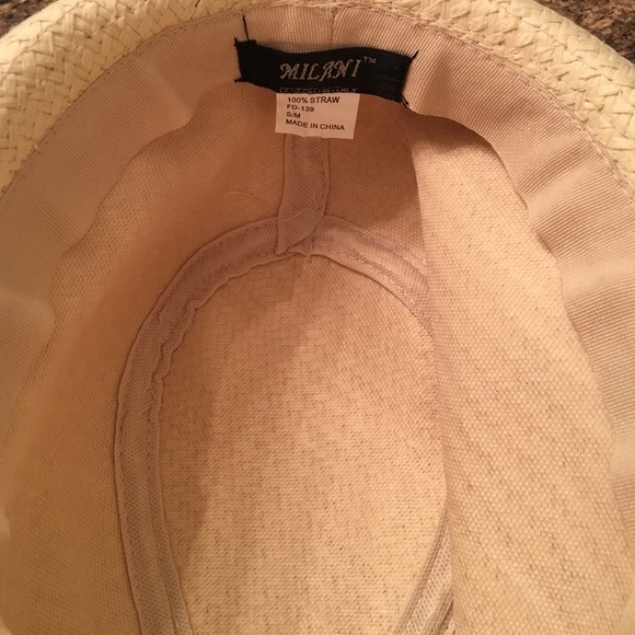 Straw fedora 👒 - Picture 2 of 2