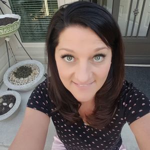 Meet your Posher, Becky