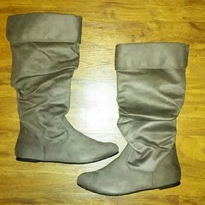 Brand New Grey Boots
