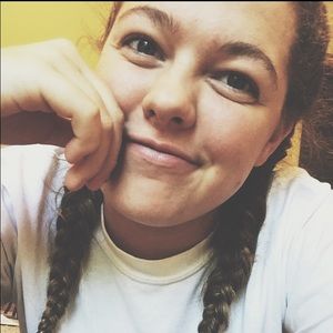 Meet your Posher, Celeste