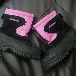 Girls snow boots