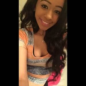 Meet your Posher, Alexis