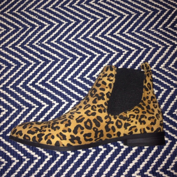 Leopard booties - Picture 2 of 3