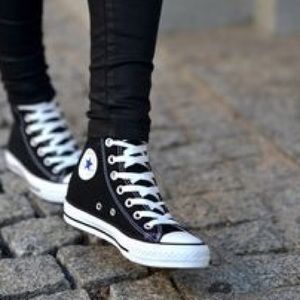 High Top Classic Black Converse