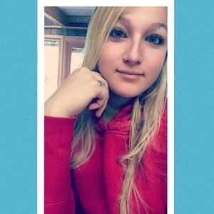 Meet your Posher, Chloe