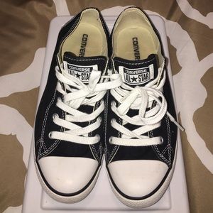 Converse low top chucks