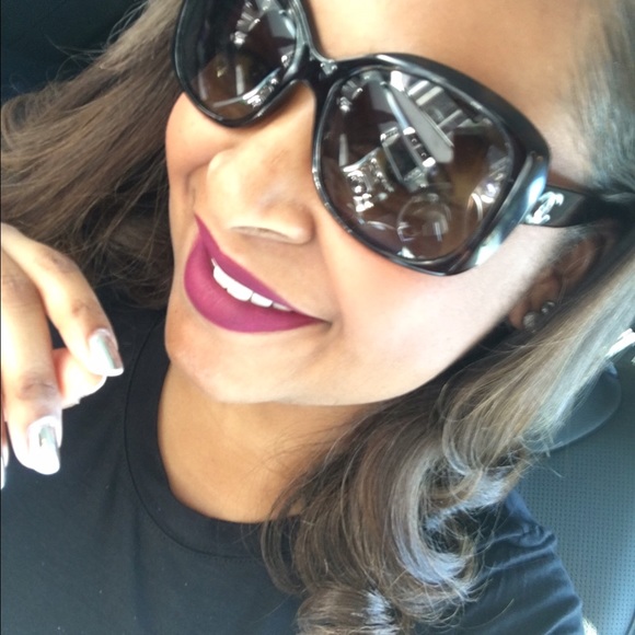 Meet your Posher, Krystal - Picture 3 of 4