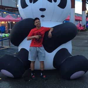 Meet your Posher, Tri