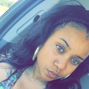 Meet your Posher, Aja