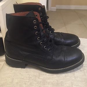 Steve Madden Black Leather Ankle Boots Size 9