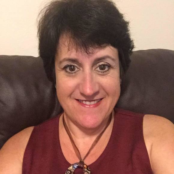 Meet your Posher, Robin