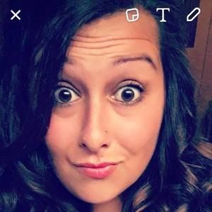 Meet your Posher, Holly