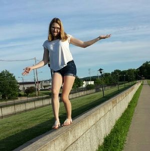 Meet your Posher, Ali