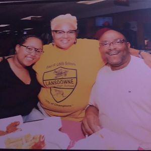 Meet your Posher, Gloria