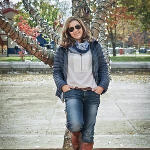 Meet your Posher, Debora