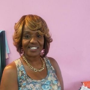 Meet your Posher, Shirley