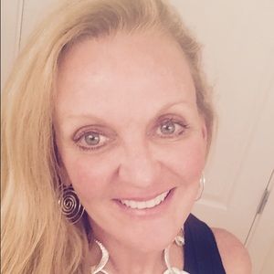 Meet your Posher, Rita