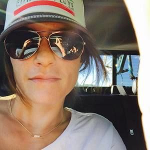 Meet your Posher, Leslie