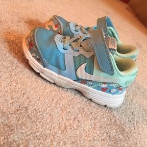 Toddler Nike Fusion X sneakers