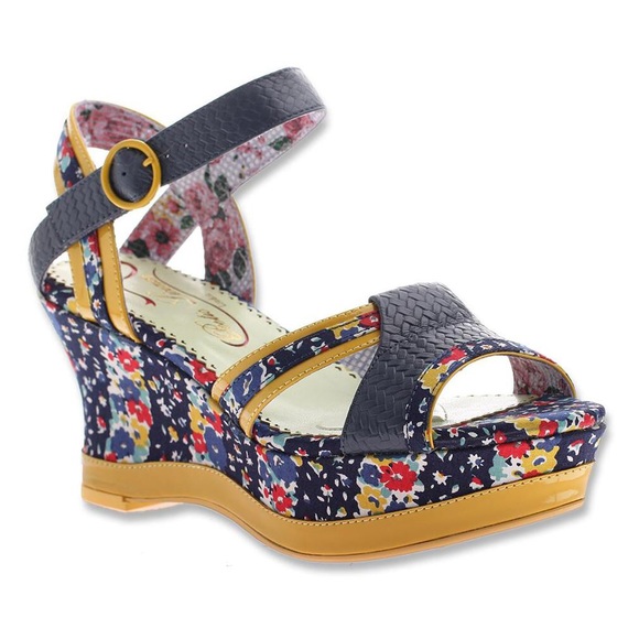 Poetic License Wedge Sandals Navy Blue Size 38