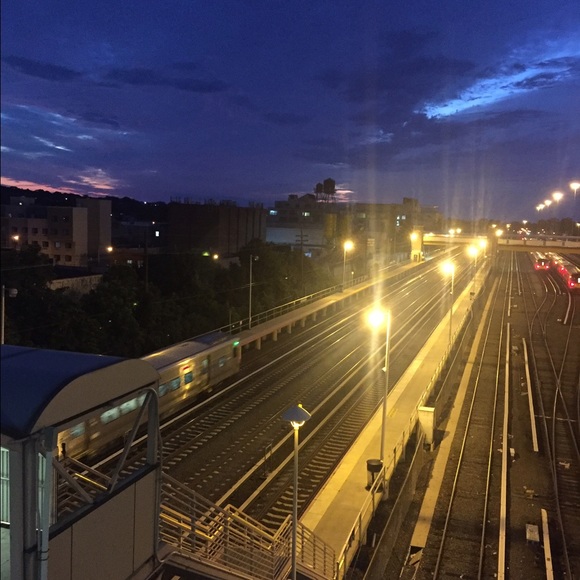 Meet your Posher, Carlos - Picture 1 of 1