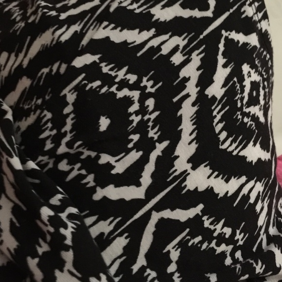 Miss understood  juniors skirt - Picture 2 of 2