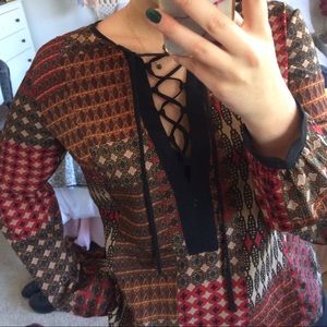 Tribal print lace up long sleeve blouse🍃