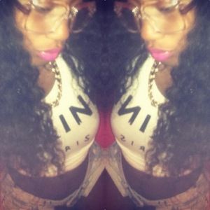 Meet your Posher, Nia