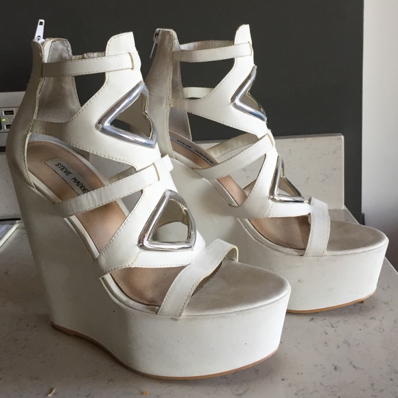 Size 10 white Steve Madden wedges