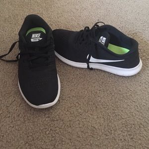 Nike Free Run Sneakers