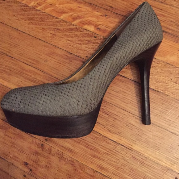 Grey textured Jessica Simpson heels - Picture 4 of 4