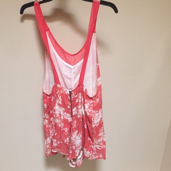 FREEPEOPLE loose fitting romper - Picture 2 of 4