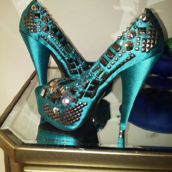 Wild Pair Shoes - Wild Pair shoes