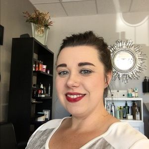 Meet your Posher, Veronica