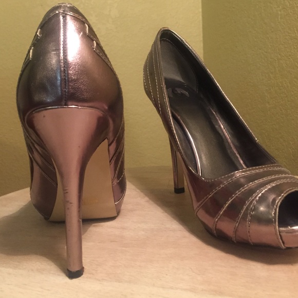 Silver - Picture 3 of 4