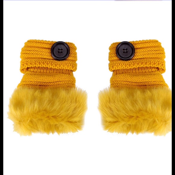 Winter Fingerless Gloves - Picture 2 of 4