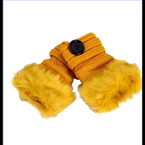 Winter Fingerless Gloves - Picture 4 of 4