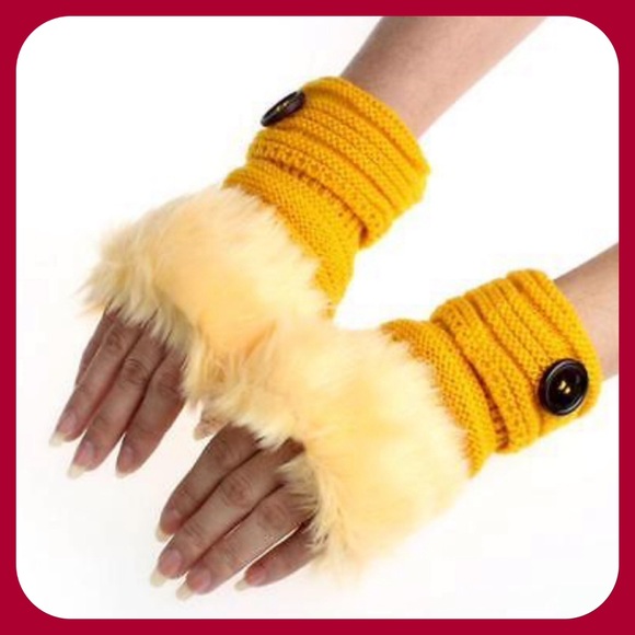Accessories - Winter Fingerless Gloves