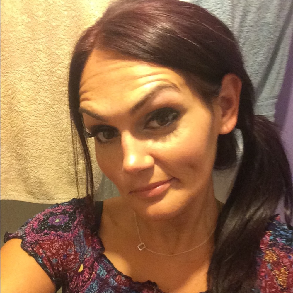 Meet your Posher, Jennifer