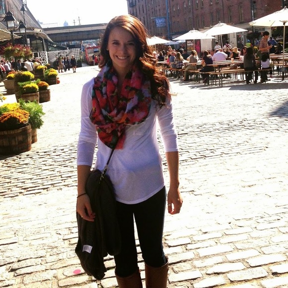 Meet your Posher, Sheridan - Picture 1 of 1