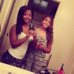 Meet your Posher, Dalicia