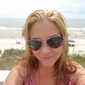 Meet your Posher, Renee