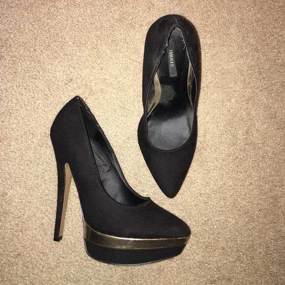 High heels - Picture 2 of 2