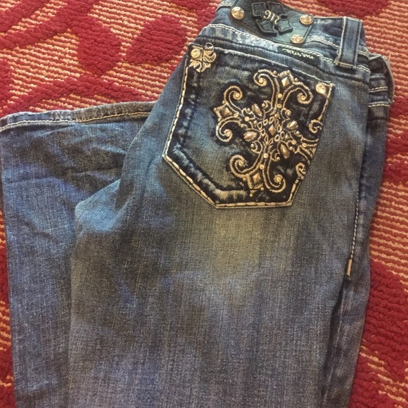 Miss Me Jeans. Dark wash