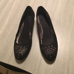 Bandolino black flats